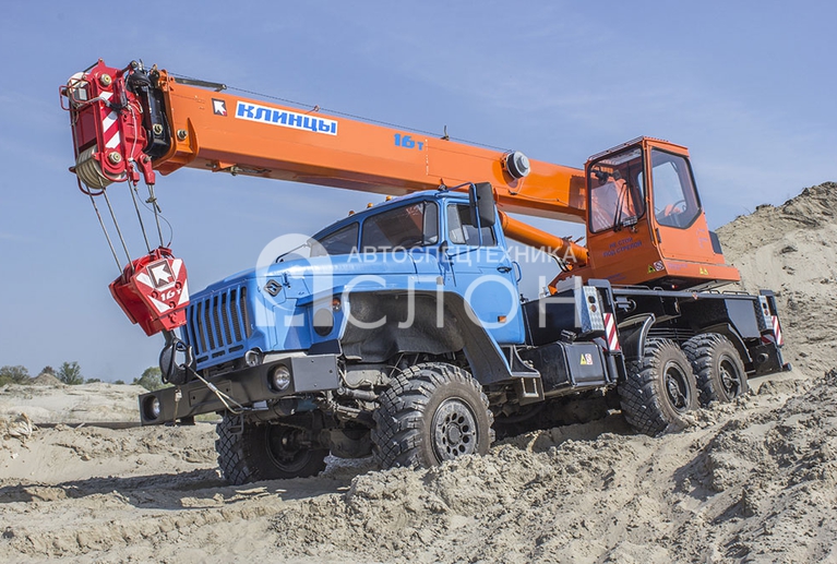 КС-35719-3-02 на шасси Урал 5557 Автокран КС-35719-3-02 на шасси Урал 5557