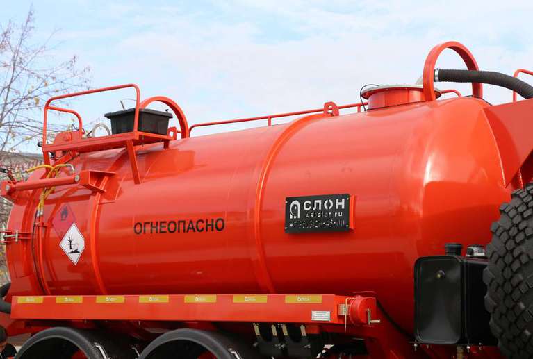 Автоцистерна АКНС-10 на шасси КАМАЗ 43118-76(RR) (без бака для воды)