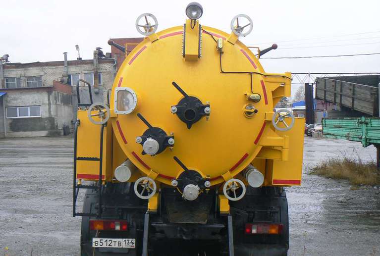 Вакуумная машина МВ-8ОД на МАЗ 5440В5 (с гидроразмывом)