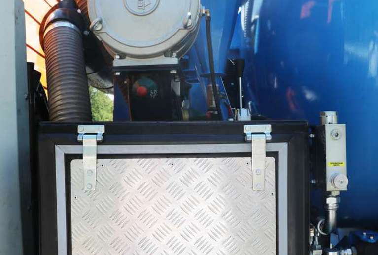 Вакуумная илососная машина МВС-10 на шасси МАЗ 534025 (насос DL-250)