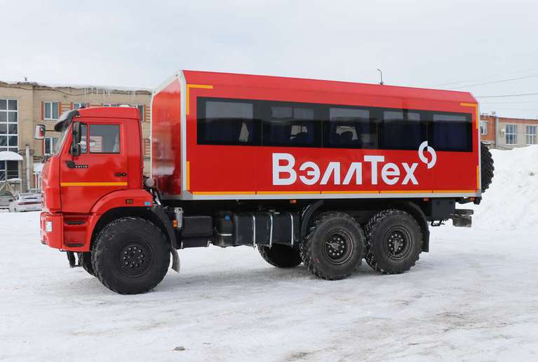 Вахтовый автобус КАМАЗ 43118 (со скосами в верхней части) (28 мест)