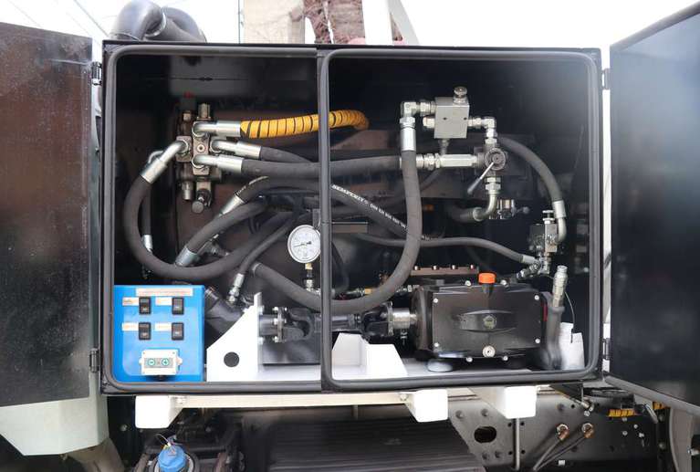 Вакуумная илососная машина МВС-9 на шасси МАЗ 534025 (насос DL-250)