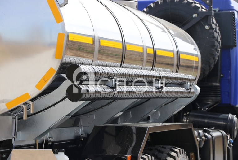 avtocisterna-pishchevaya-acpt-95-na-shassi-maz-631828-8575-052