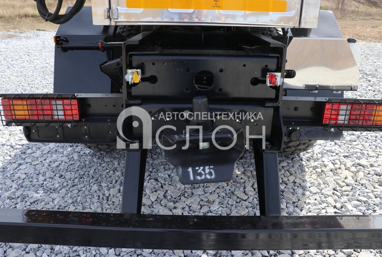 avtocisterna-pishchevaya-acpt-95-na-shassi-maz-631828-8575-052