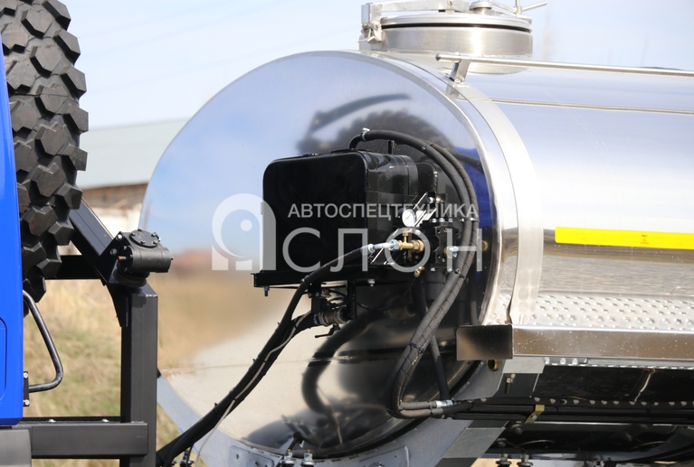 avtocisterna-pishchevaya-acpt-95-na-shassi-maz-631828-8575-052