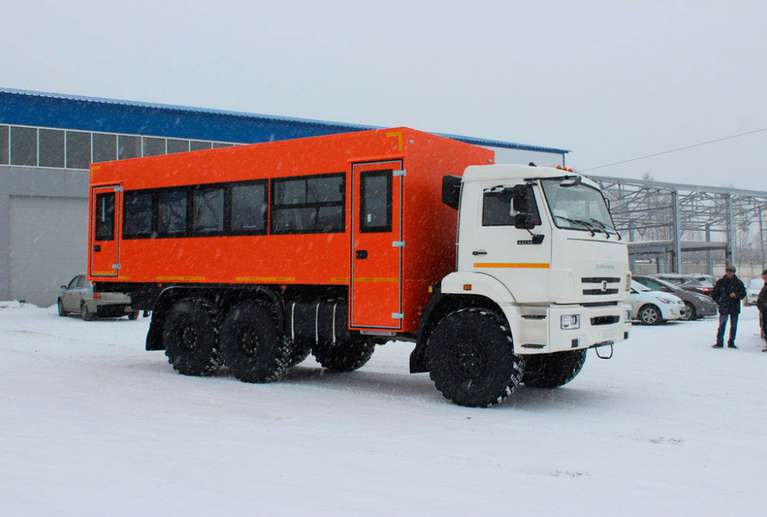 Вахтовый автобус КАМАЗ 43118