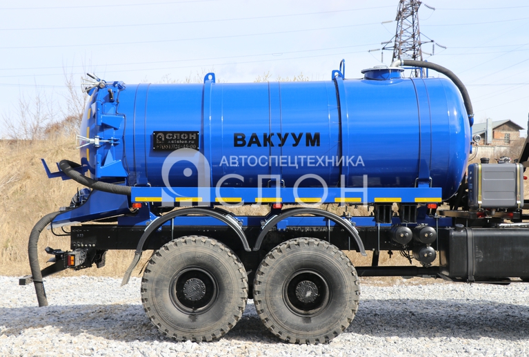 vakuumnaya-mashina-mv-11-na-shassi-maz-631828-8578-052
