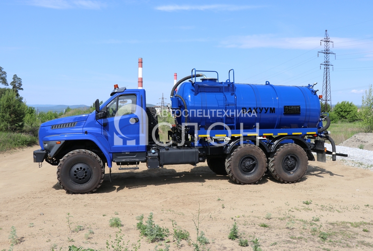 Вакуумник МВ-10 на шасси Урал Некст 4320-6952-72