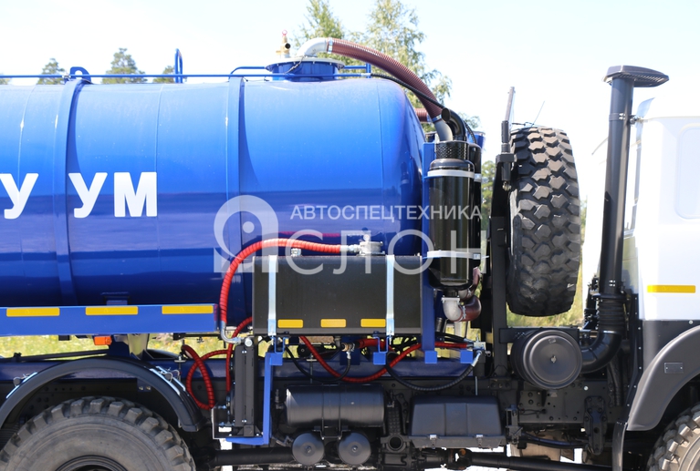 Вакуумная машина МВС-15 на шасси МАЗ 6317F9